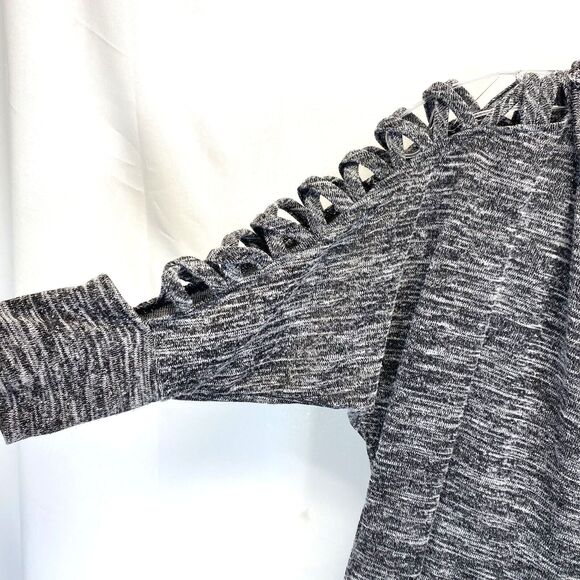 Heart Soul Top Womens Size Small Gray Stretch Strappy 3/4 Sleeves Puckered Waist - Picture 2 of 6